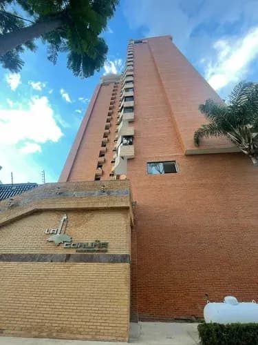 Alquiler De Apartamento Amoblado Trigaleña Res La Coruña Planta 100 318777-er