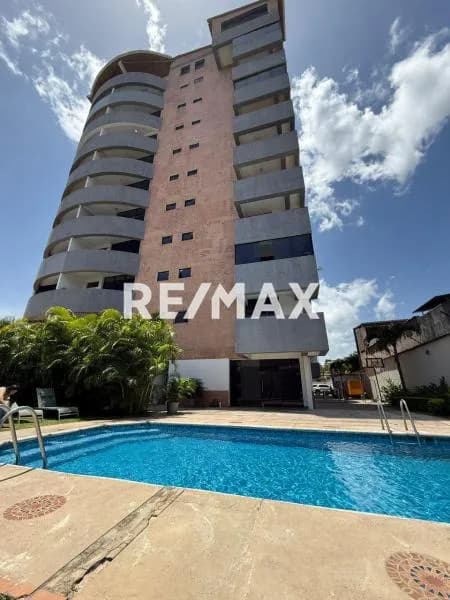 Penthouse en obra blanca Conjunto residencial Kavanayen Las acacias