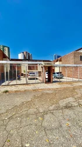 Carolina Romero Vende Townhouse, Urb El Bosque, Valencia