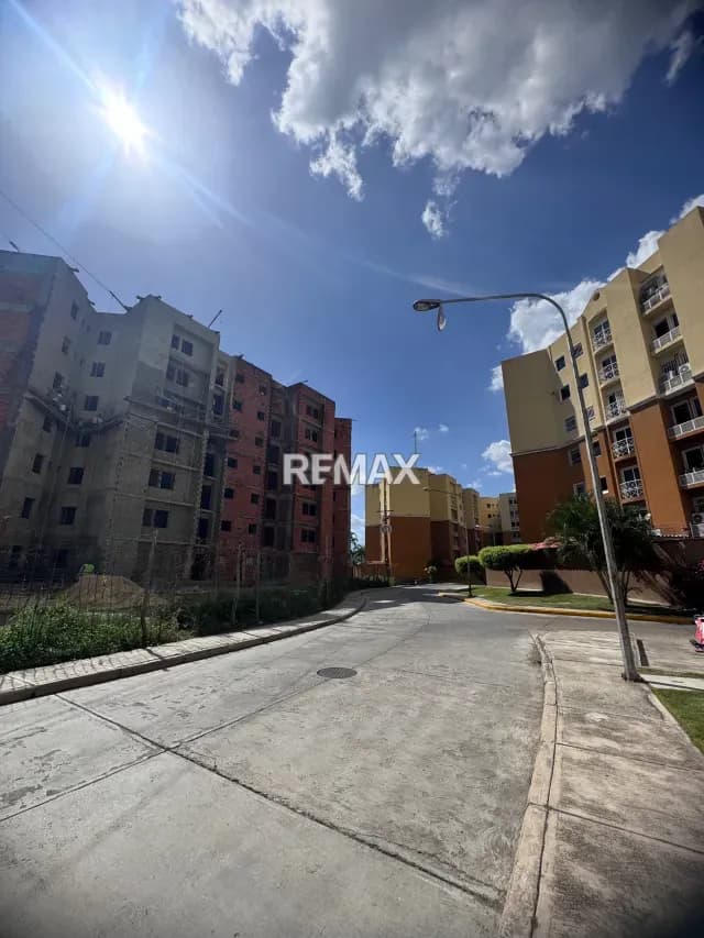 EN VENTA. APTO EN CONJUNTO RESIDENCIAL LOS ROQUES