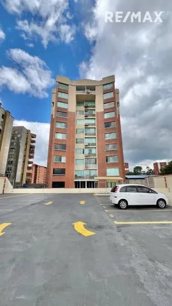 En VENTA Apartamento Duplex Amoblado y Equipado Conjunto Resd. Palazzo Abruzzo