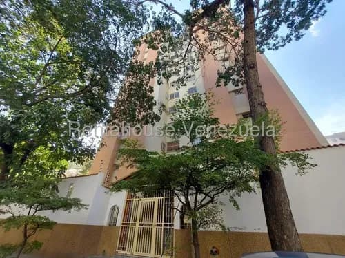 Lld/ Apartamento Amplio, Moderno Y Equipado En Alquiler En Montalban Iii 26-22048