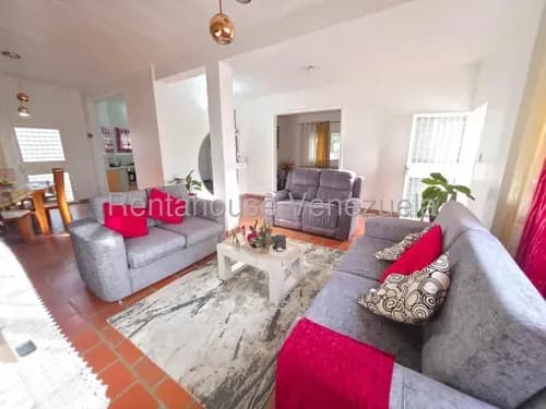 *al/casa Remodelada En Venta Con Clima De Montaña Cabudare, Agua Viva, Lara, Venezuela, Cod 26-20412 /3 D/ 4 B/ 120 M2