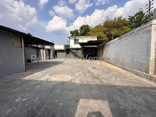 % Rafael Gamarra Ofrece En Alquiler, Este Espacio Comercial, En Barquisimeto, 2f19386, Con Mas De 200m2, En Optimas Condiciones, Amplio, Con Acabados Modernos, Y Todos Los Servicios Basicos!