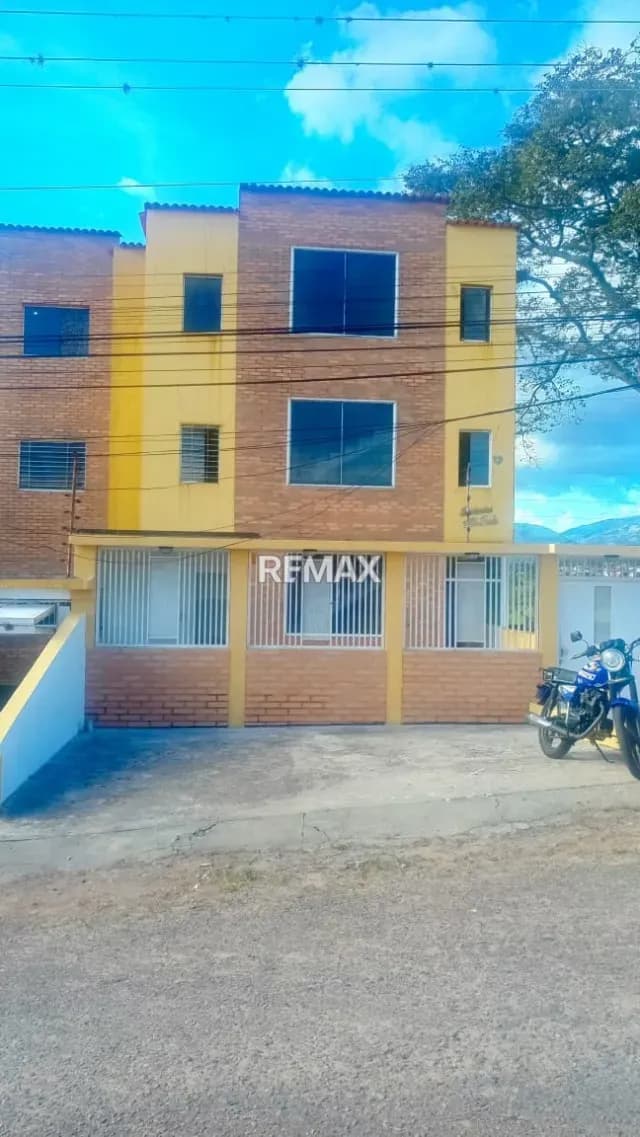 En VENTA Apartamento en Santa Teresa - Barrio Bolivar Resd. Alto Prado