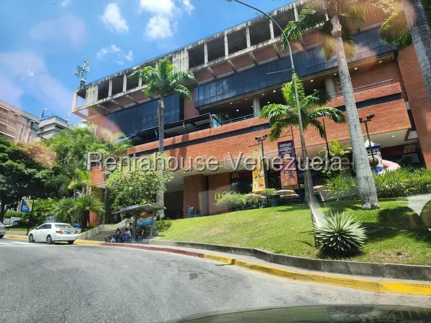 Comercial (Local Comercial) en Alquiler en Santa Fe Norte, Distrito Metropolitano