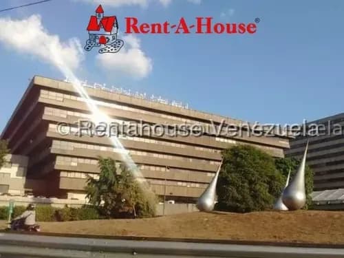 Apartamento Hermoso En Alquiler En Chuao 26-6073