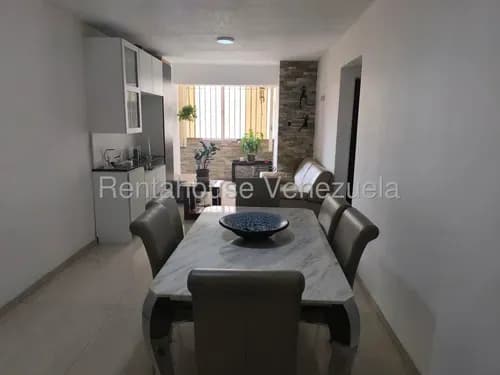 Apartamento En Venta La Candelaria 26-17489 Fm