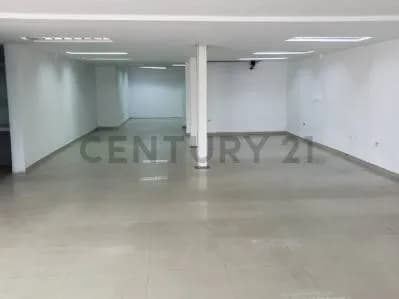 Alquiler de local comercial a pie de calle, en plena avenida intercomunal