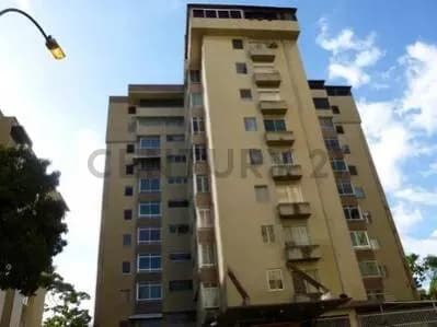 Sub Penthouse 215 m² con imponente vista al Ávila en Colinas de Los Caobos