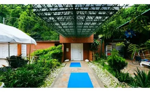 Se Vende Casa 320m2 Colinas De Santa Monica 0808