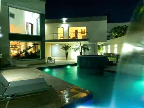 Hermosa Casa Con Piscina En Isla De Margarita, Nueva Esparta