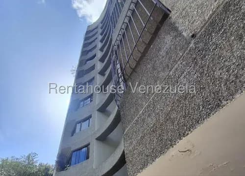 Apartamento En Alquiler De 3 Habitaciones Con Cocina A Gas Y Planta Eléctrica Al Este Barquisimeto,lara Mp