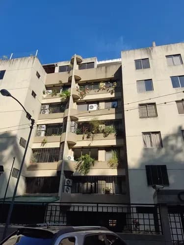 Apartamento Remodelado En Venta Urbanización La Miranda Kb Pf