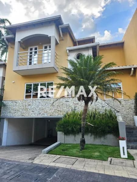 Townhouse en alquiler Urbanización Cantarrana