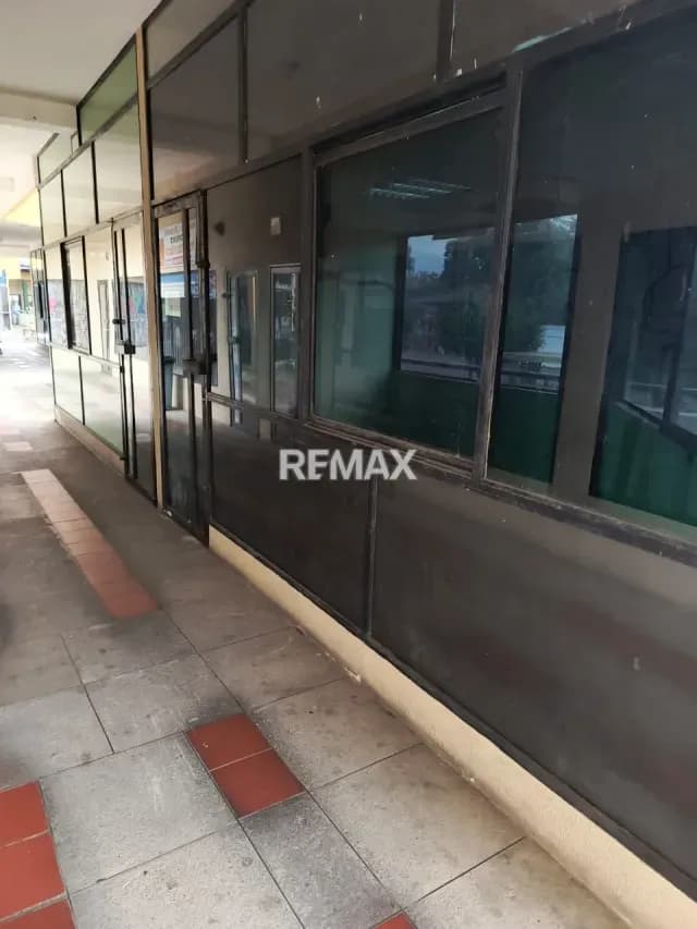Local comercial en Venta CC. Aeroclub Carvajal