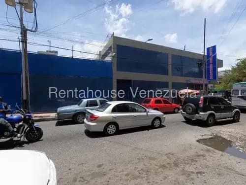 Edificio Comercial En Venta En Barquisimeto Zona Centro Codigo 2 6 5 1 2 0 Mildred Se Alquila Edificio Comercial Con Ubicación Privilegiada En Pleno Corazón De La Ciudad, Consta De 4 Locales Come