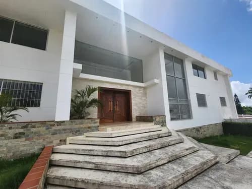 Exclusiva Casa En Venta En La Lagunita