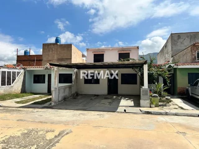 En venta casa ubicada en San Diego Lomas de la hacienda OBRA BLANCA