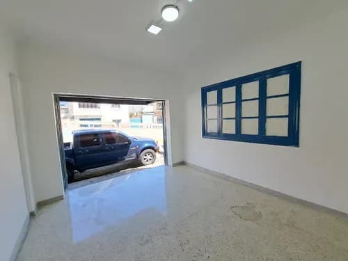 Gf Se Alquila Local.comercial A Pie De Calle. En Los Chaguaramos Caracas