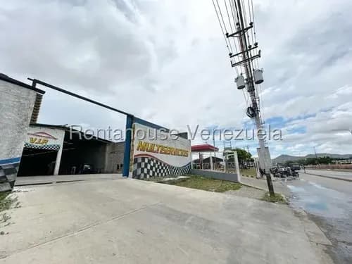 * Héctor Malavé, Trae En Alquiler Amplio Galpón En Zona Industrial 2 Barquisimeto, Cód. 26-11989, Amplia Oficina, Ideal Para Multiservicios, Autolavado, O Cualquier Otra Empresa.