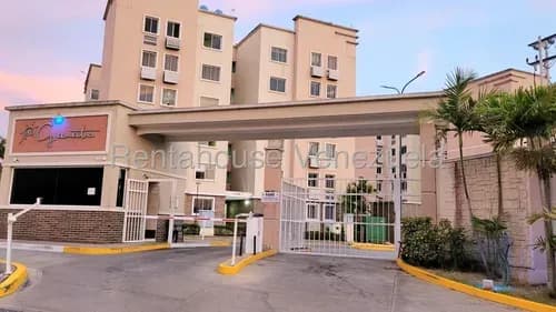 Karen Burgos Vende Impecable Apartamento Al Este De Barquisimeto, Cód. 26-10345, Conectado A Planta Eléctrica, Zona De Mayor Revalorización.