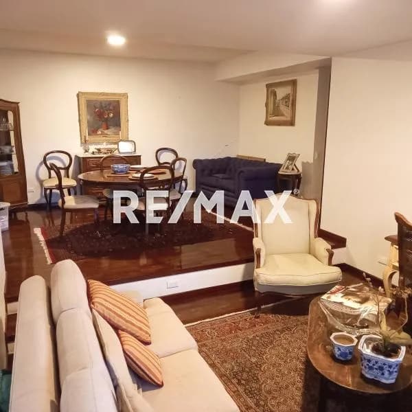 Venta confortable apartamento en exclusivo conjunto Residencial Las Villas Urb. Guaicay - Los Samanes