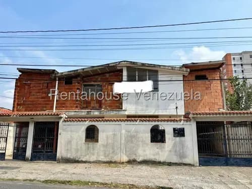 Rentahouse Lara Vende Casa Este Con Tanque Cerca Del Sambil. Uso Residencial Y Comercial.