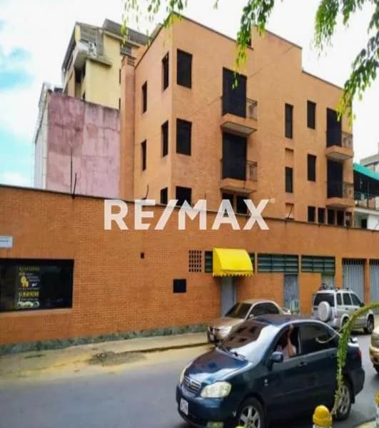 ALQUILER DE LOCAL COMERCIAL EN LOS DOS CAMINOS