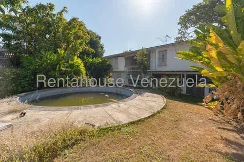 Casa En Venta En Los Chorros Piscina Jardin Caracas Para Remodelar