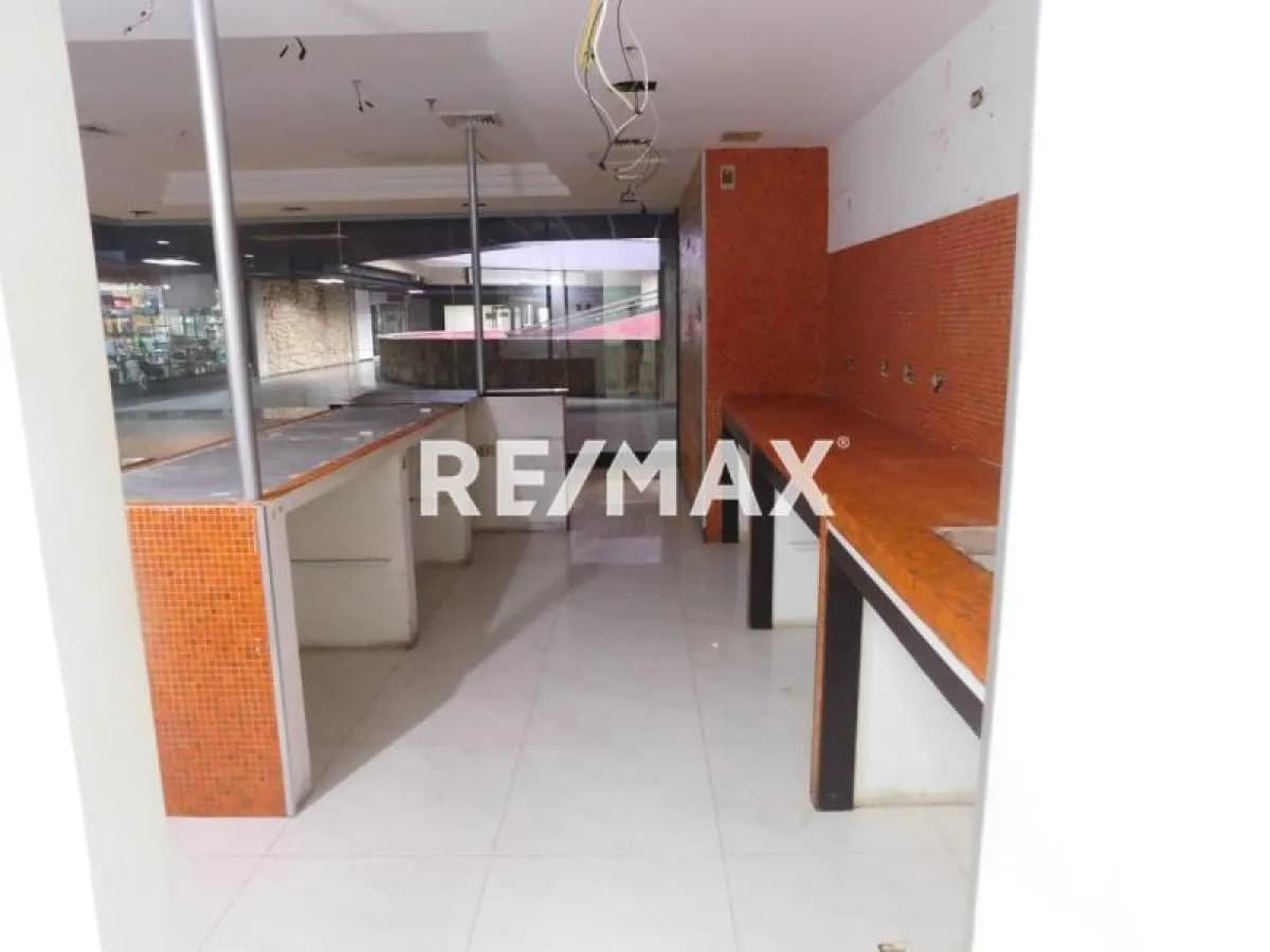 ALQUILER DE LOCAL COMERCIAL - C.C. MACARACUAY PLAZA (C2 19A)