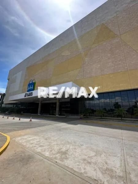 Local Comercial en Gris en Venta en el Mall Paseo San Francisco