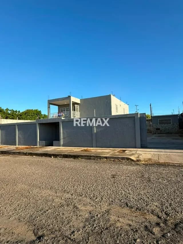 Venta de dos Casas Independientes en Monte Bello