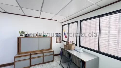 Local En Venta En San Bernardino Oportunidad Para Farmacia 26-16407