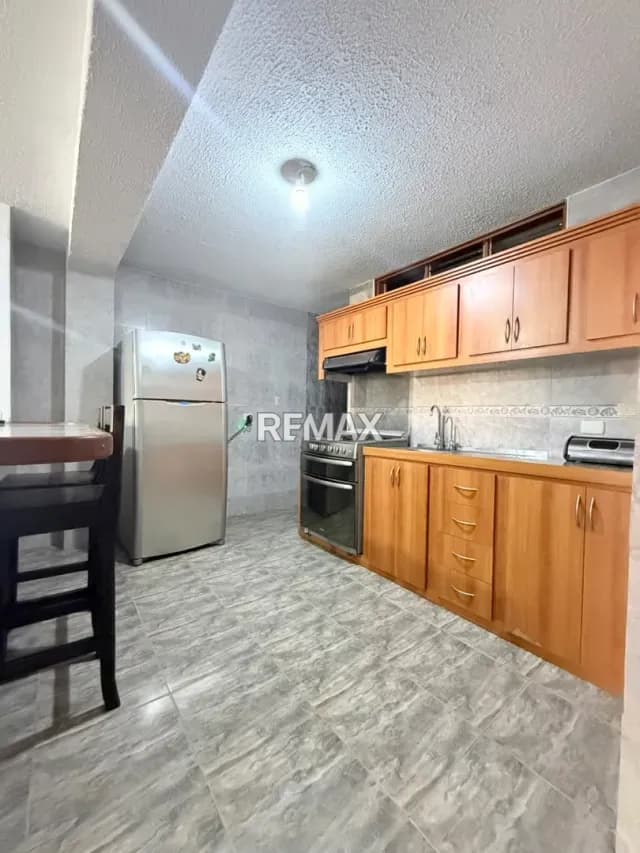 APARTAMENTO EN ALQUILER Edif. San Judas Tadeo, barrio obrero,