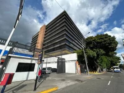 Oficina en ALQUILER en el Centro Seguros La Paz, Boleita
