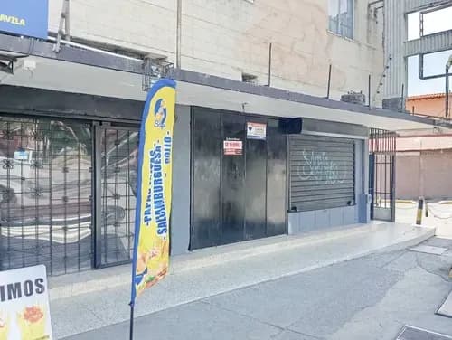 Alquiler Local Panaderia A Pie De Calle Frente Iglesia Padre Claret Av Romulo Gallegos Jl