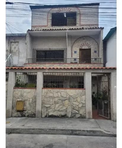 Venta De Casa En Sarria 421 Mts.2 Potencial Ilimitado