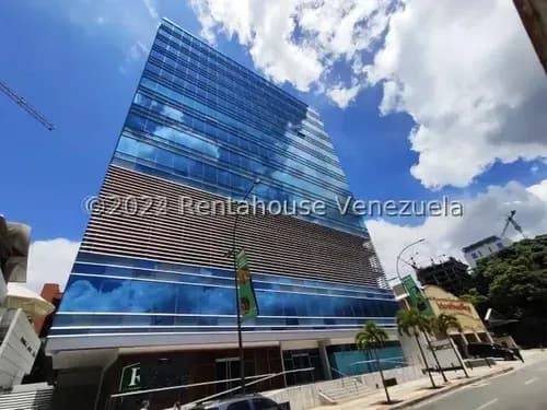 Ft // Oficina De 233 M2 En El Centro Financiero Con Acabados De Primera Calidad Y Sistemas De Seguridad Avanzados. Las Mercedes - En Venta // Mls #24-20158