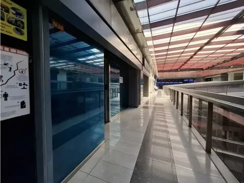 Local En Venta C.c. Camoruco Av. Bolivar Norte Valencia La-8582116