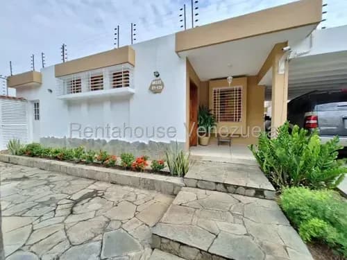 Juan Carlos González. Renta House Carabobo Vende Hermosa Casa Urb. Trigal Norte Valencia Mls #26-18049 Rah/jcg.