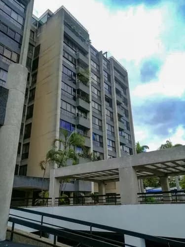 Espacioso Y Cómodo Apartamento Dúplex En Los Samanes, Baruta. Solo Clientes Directos / 4h-5b-2p / Da