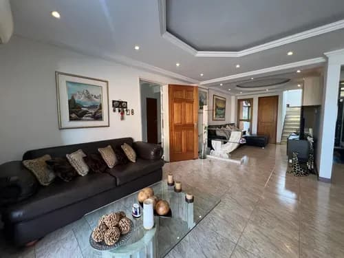 Penthouse Duplex En Res. Almendron Suites, Urb Campo Alegre Valencia