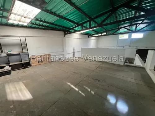 & 26- 10451 Venta Amplio Local Comercial En El Cuji Barquisimeto, Lara Aa