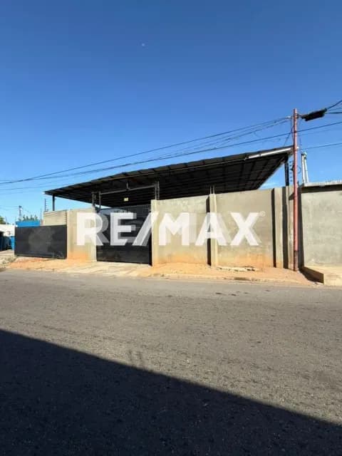 Alquiler de Taller Mecánico Sector Barrio Bolívar