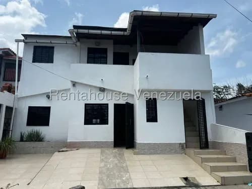 Rent A House Lara Vende Casa En Urbanismo Privado En Cabudare