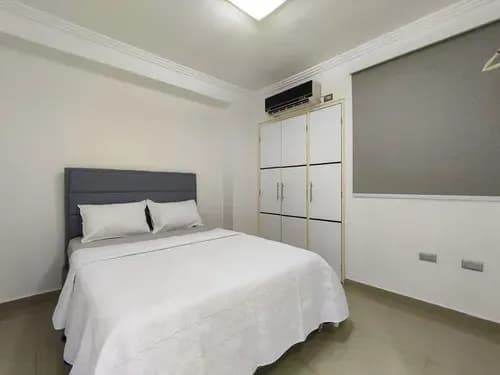 Hermoso Apartamento Totalmente Amoblado Con Diseño Moderno, Pozo, Planta Y Doble Puesto Techado Urbanización Mañongo, Residencias Kilimanjaro Xc-rm