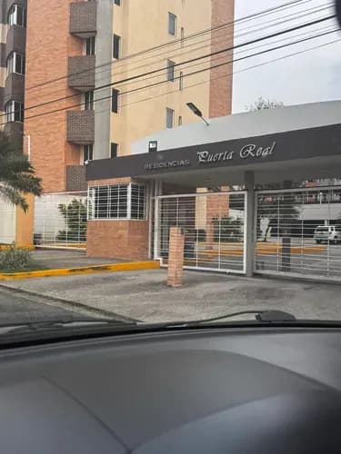 Jp Vende Apartamento En Puerta Real Mañongo Tipo Estudio