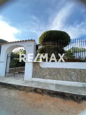 En Venta Hermosa casa en el Manzano a solo unos minutos de Barquisimeto.
