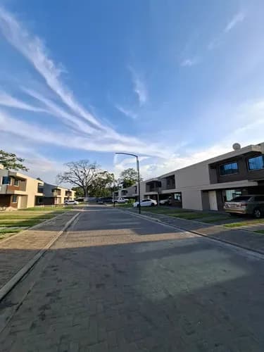 Townhouse Nuevo En San Diego Con Planta Al 100% Y Pozo